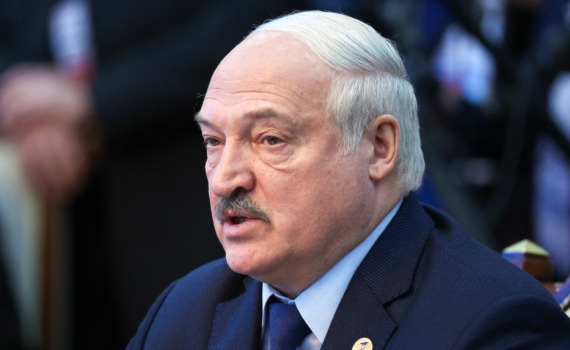 Лукашенко продолжает поддерживать неосоветскую политэкономическую модель, противостоя националистам