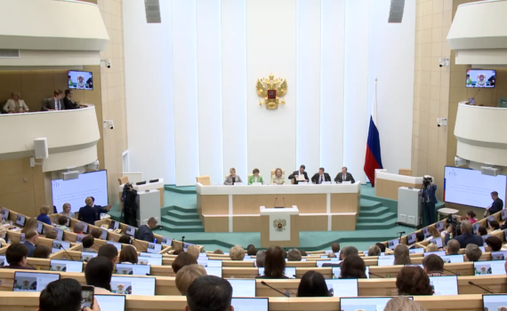 Аветисян: Армения рискует повторить судьбу Украины из-за прозападного вектора в своей политике