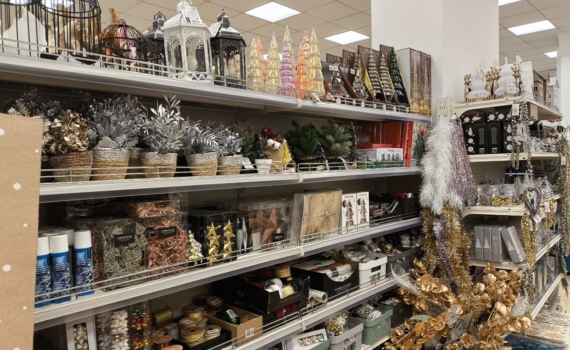 Угадать желание: идеи подарков на Новый год для подростков — полезные и модные