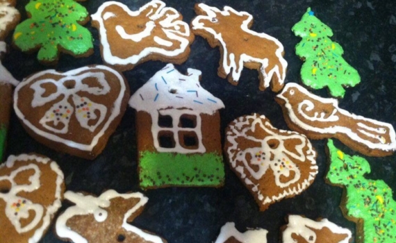 Как сделать украшения на Новый год 2026 без затрат: пошаговые идеи для всей семьи