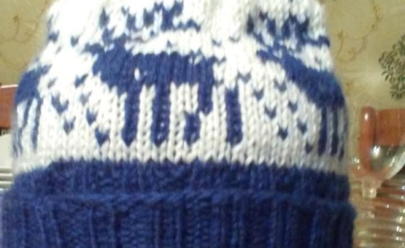 Как не состарить себя шапкой: 3 фасона и 5 цветов, которые работают на вас