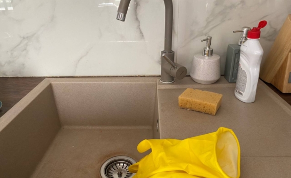 Сияющая чистота за 5 минут: бережный способ отмыть раковину до зеркального блеска — без химии Сияющая чистота за 5 минут: бережный способ отмыть раковину до зеркального блеска — без химии